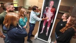 Photo students in the STEM Center anatomy lab
